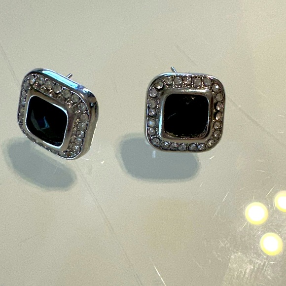 Jewelry - Women’s rhinestone and black stone earrings costume jewelry
